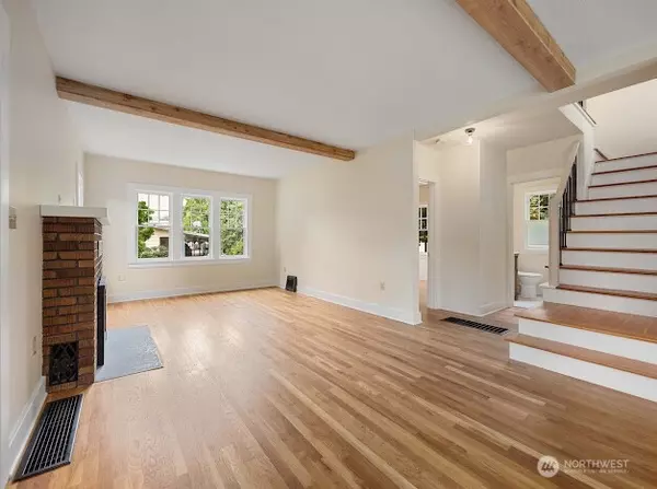 Chelan, WA 98816,417 N Columbia ST