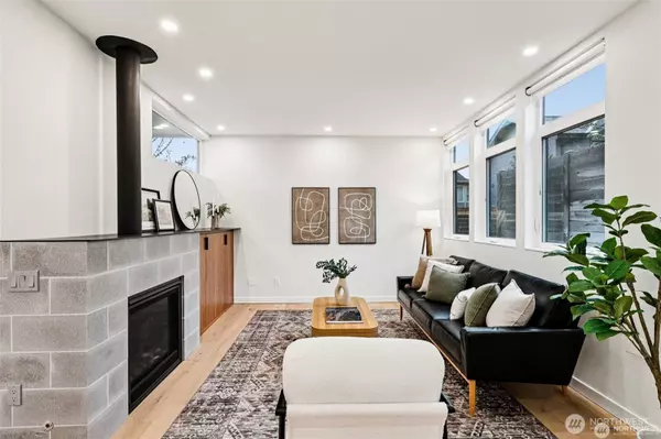 Seattle, WA 98115,8605 5th AVE NE #B