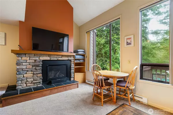 10500 Mt Baker Hwy #122, Deming, WA 98244