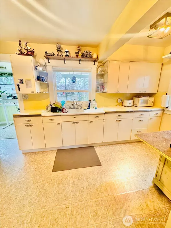 Everett, WA 98201,1621 Baker AVE