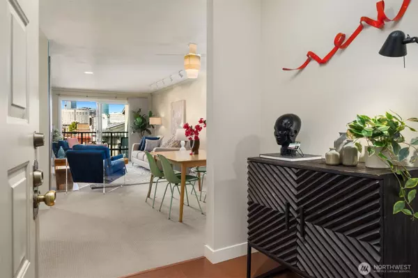 Seattle, WA 98122,701 17th AVE ##305