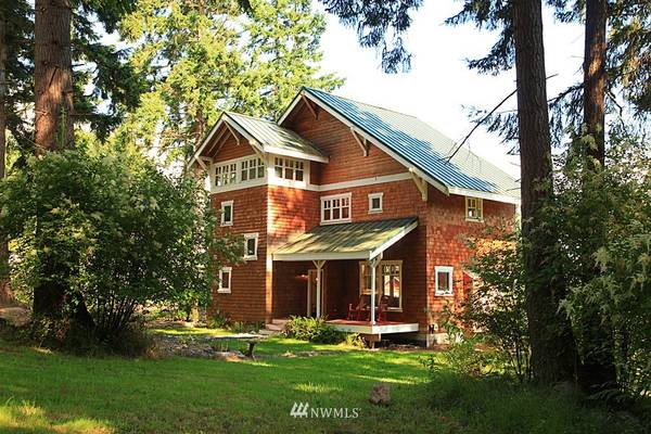 7743 Summit View LN, Clinton, WA 98236