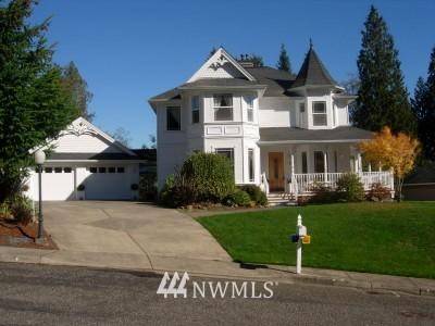 240 W St James PL, Longview, WA 98632