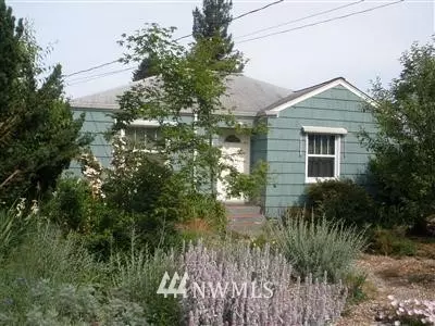 1334 N Montgomery AVE, Bremerton, WA 98312