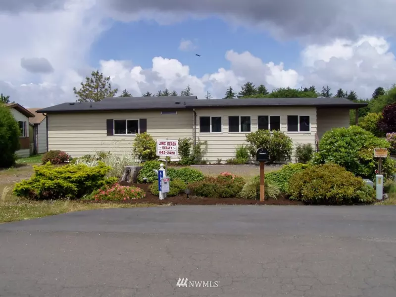 6805 Ortelius Drive, Ilwaco, WA 98624