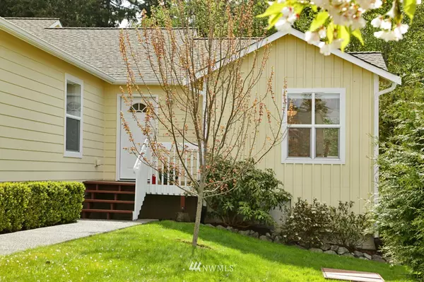 1268 Long DR, Freeland, WA 98249