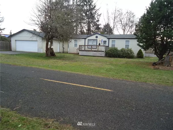 205 25th ST NE, Long Beach, WA 98631