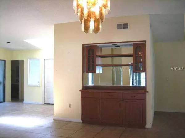 Sarasota, FL 34243,7780 PINE TRACE DR #38