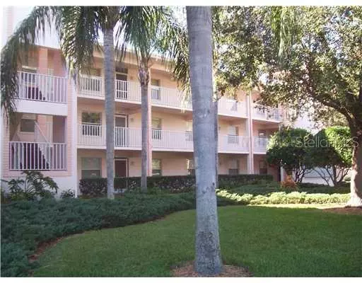 Sarasota, FL 34238,9330 CLUBSIDE CIR #3209