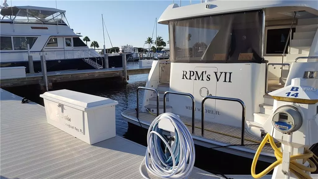 Longboat Key, FL 34228,2600 HARBOURSIDE DR #B-14