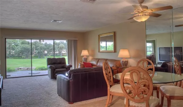 Sarasota, FL 34243,5630 GOLF POINTE DR #205