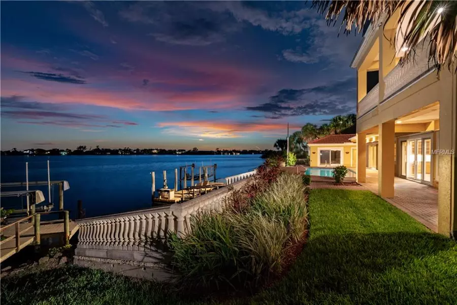 443 PICASSO DR, Nokomis, FL 34275
