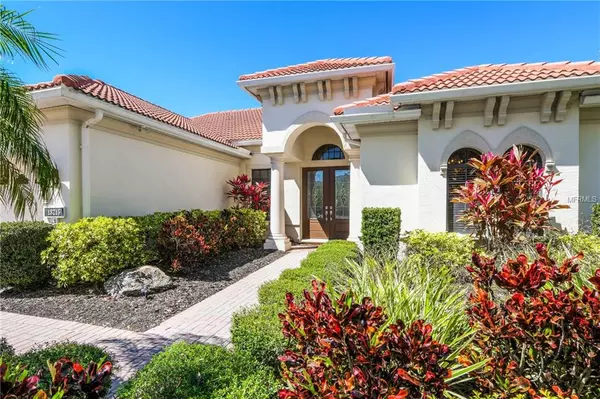 13715 OASIS TER, Lakewood Ranch, FL 34202
