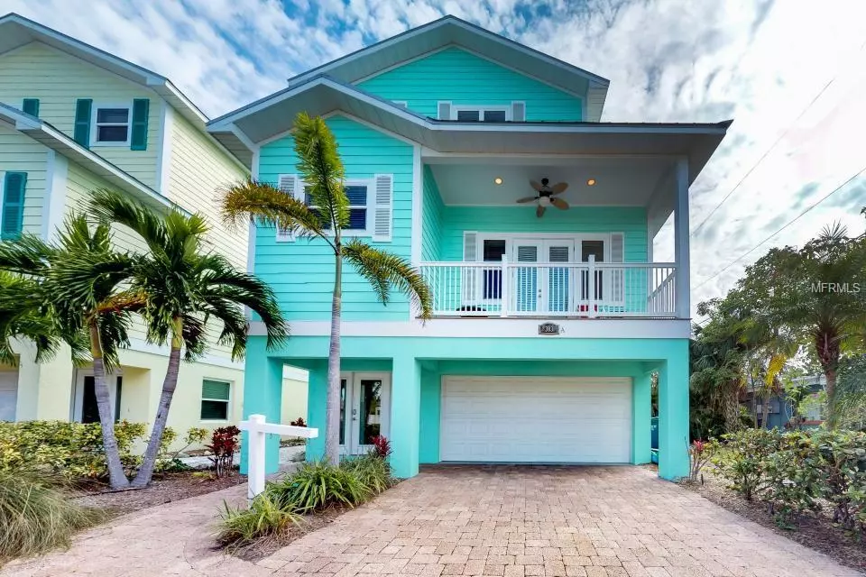 Holmes Beach, FL 34217,303 61ST ST #A