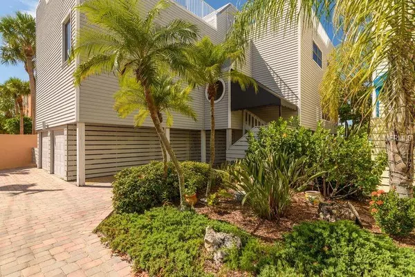 Sarasota, FL 34242,304 BEACH RD #2-A