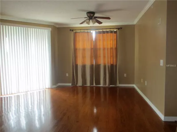 Sarasota, FL 34235,4751 TRAVINI CIR #4-302