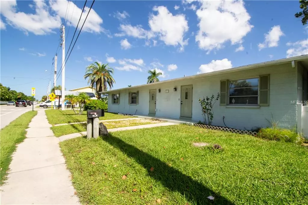 Holmes Beach, FL 34217,4403 GULF DR #A