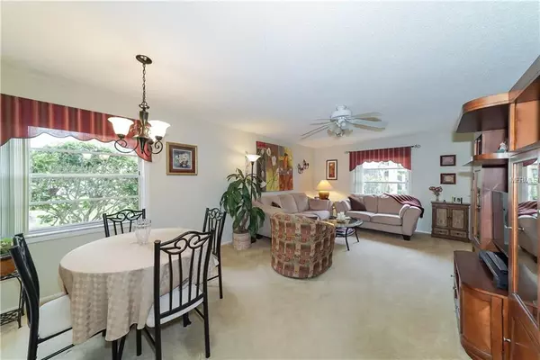 Sarasota, FL 34234,5061 VILLAGE GARDENS DR #10