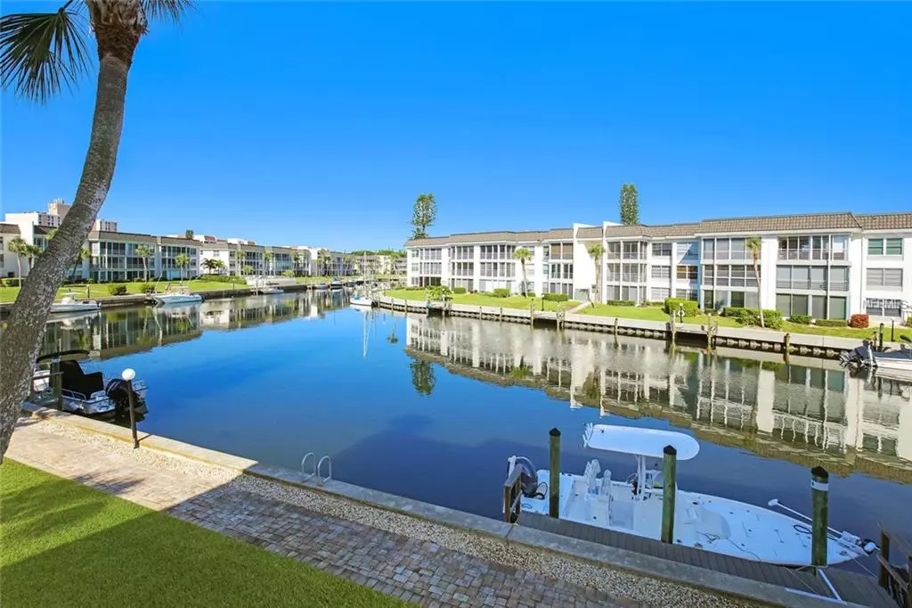 Longboat Key, FL 34228,4330 FALMOUTH DR #201C