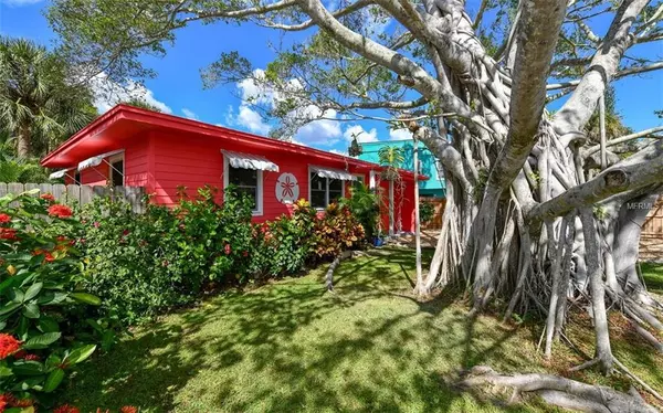 657 CALLE DE PERU, Sarasota, FL 34242
