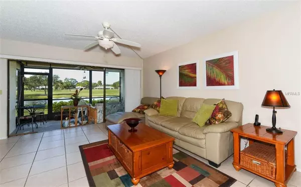 Sarasota, FL 34243,7070 FAIRWAY BEND LN #172