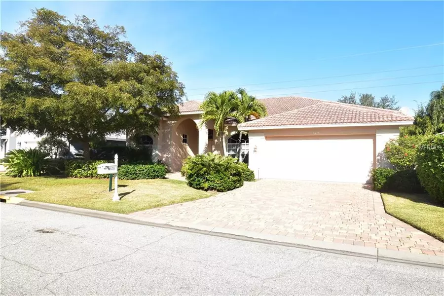 8828 HUNTINGTON POINTE DR, Sarasota, FL 34238