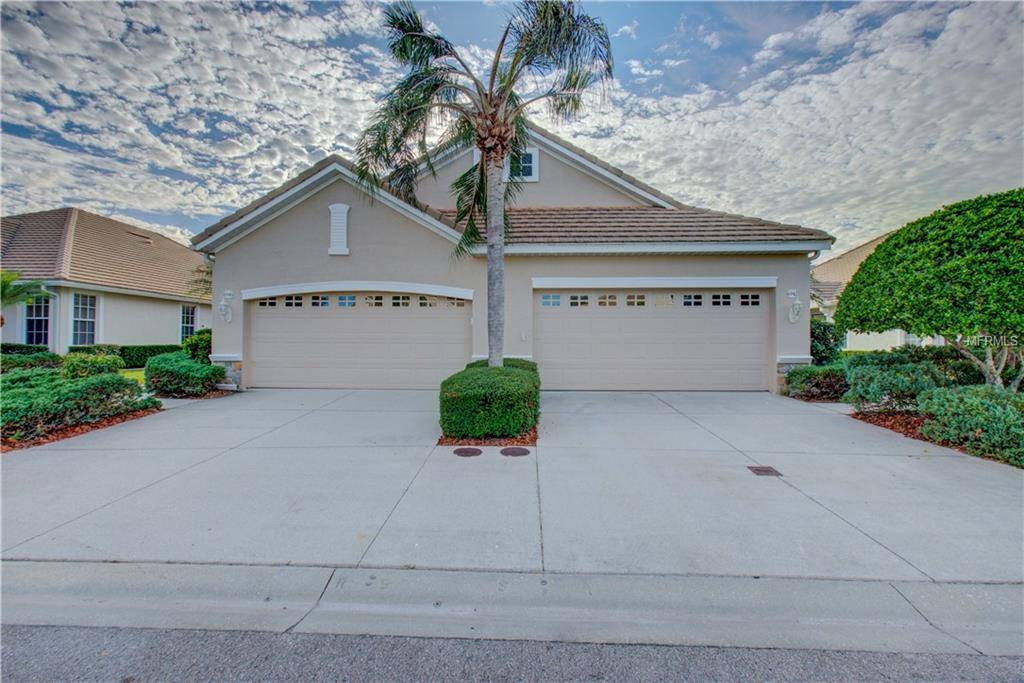 6942 WOODMORE TER, Lakewood Ranch, FL 34202