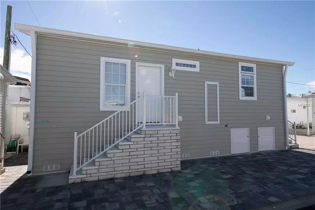 Longboat Key, FL 34228,3710 GULF OF MEXICO DR #E13