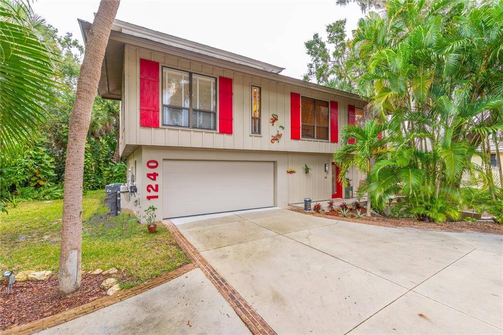 1240 S VIEW DR, Sarasota, FL 34242