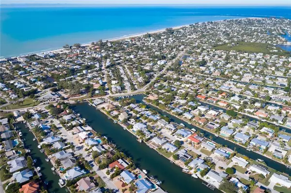 506 68TH ST, Holmes Beach, FL 34217