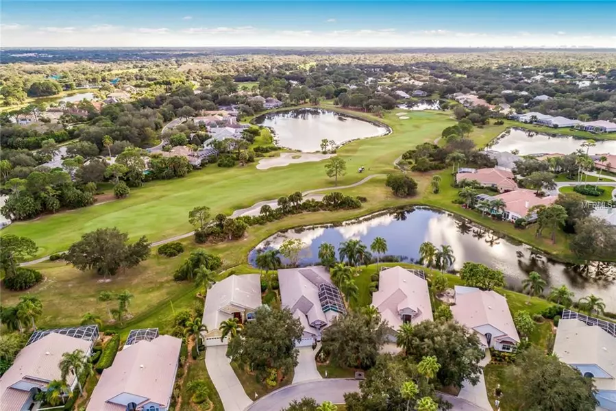 6524 VIRGINIA XING, University Park, FL 34201