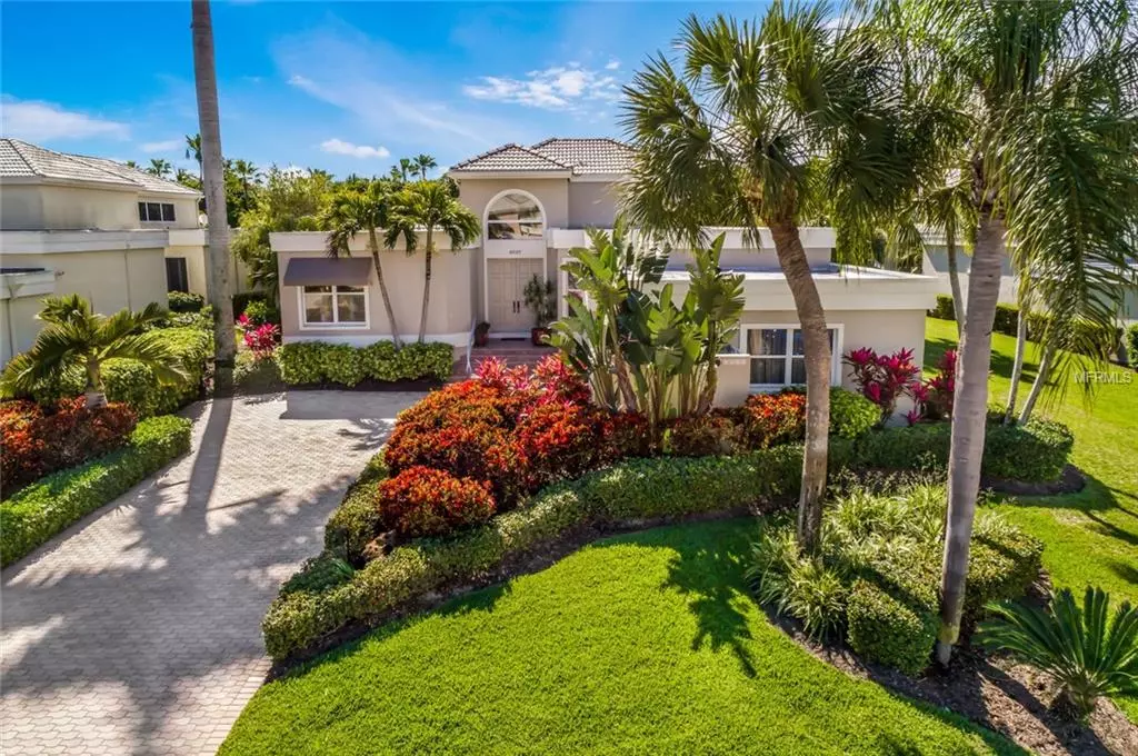 Longboat Key, FL 34228,3527 MISTLETOE LN