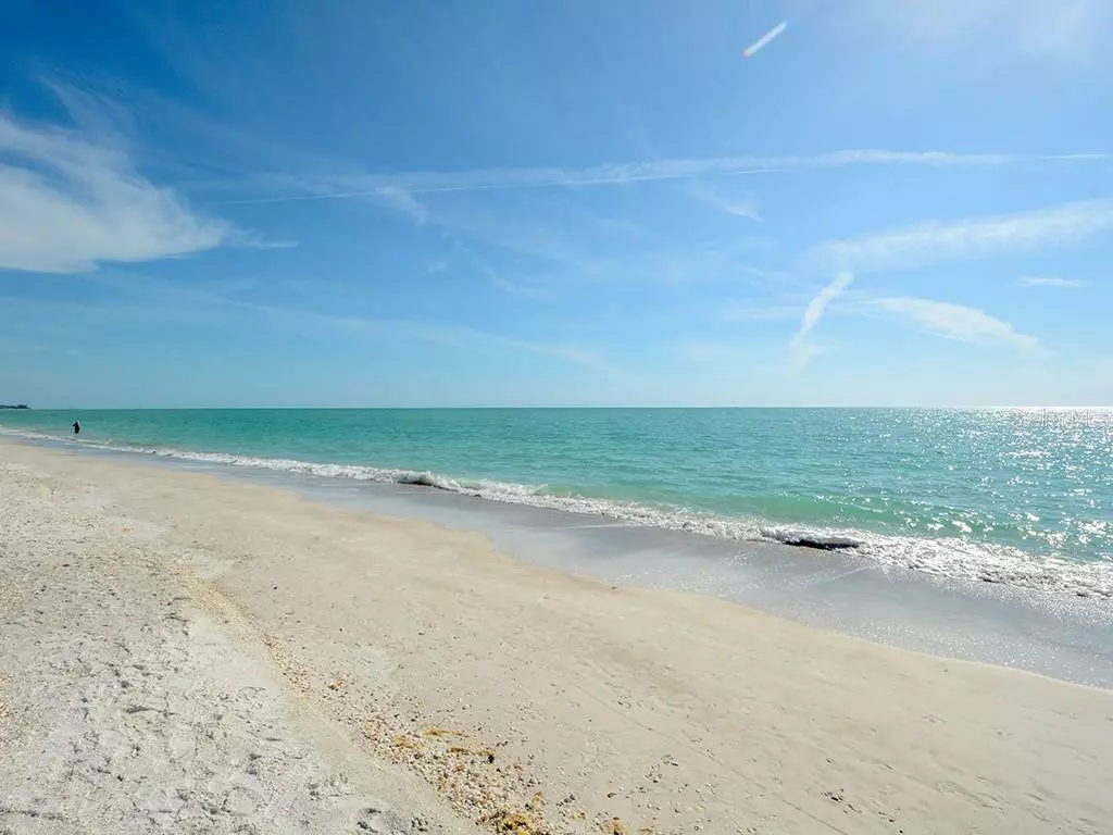 Longboat Key, FL 34228,5635 GULF OF MEXICO DR #105