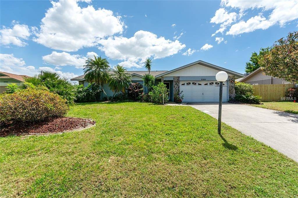 8305 12TH AVENUE DR NW, Bradenton, FL 34209