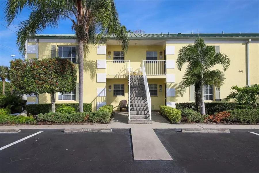 944 CAPRI ISLES BLVD #201, Venice, FL 34292