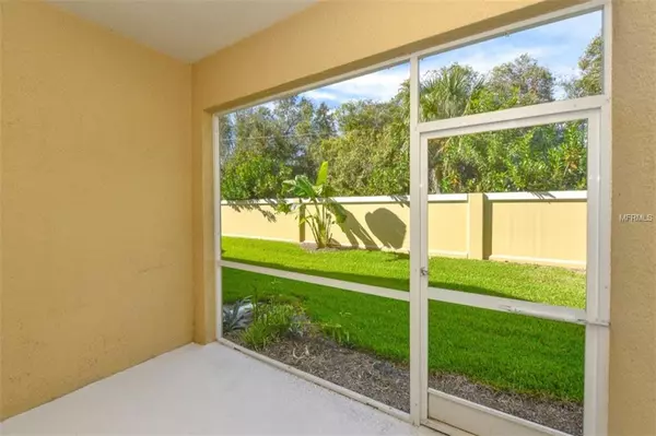 Sarasota, FL 34243,3751 PARKRIDGE CIR #5-104