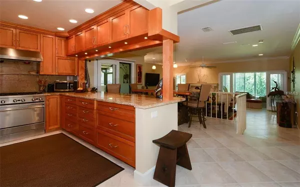 Sarasota, FL 34231,4814 KESTRAL PARK CIR