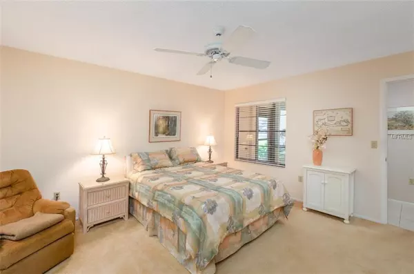 Venice, FL 34293,886 COUNTRY CLUB CIR