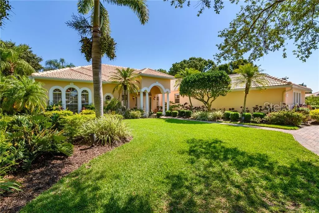 University Park, FL 34201,8124 REGENTS CT