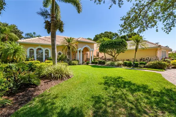 8124 REGENTS CT, University Park, FL 34201