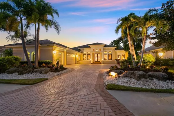 7051 TWIN HILLS TER, Lakewood Ranch, FL 34202