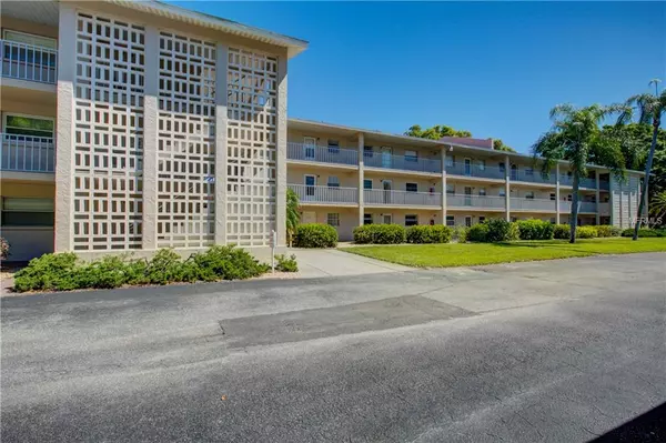 3987 MACEACHEN BLVD #120, Sarasota, FL 34233