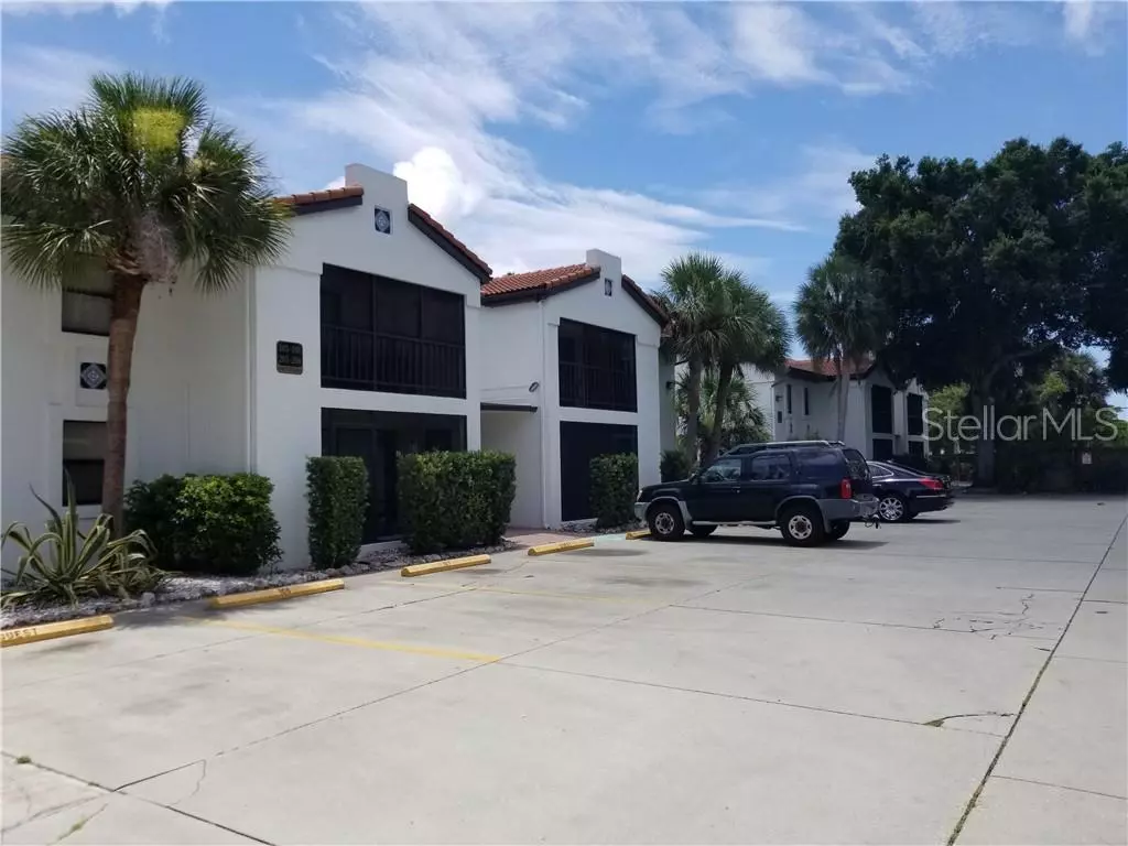 Sarasota, FL 34236,631 N ORANGE AVE #204