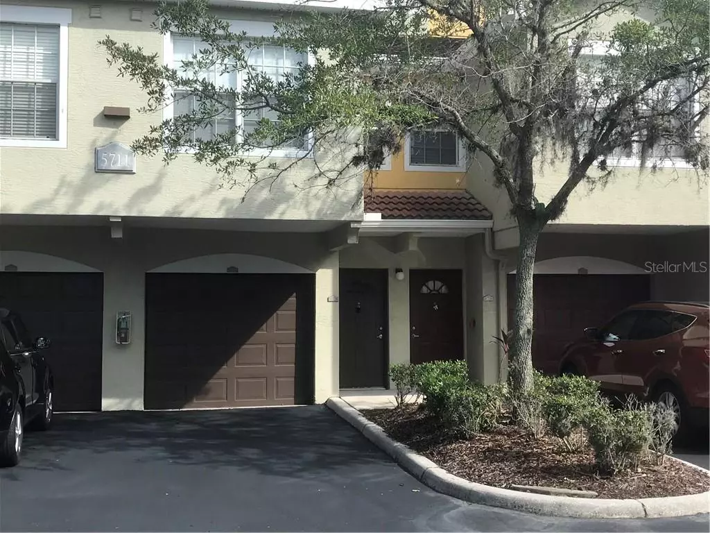 Sarasota, FL 34235,5711 BENTGRASS DR #19-204