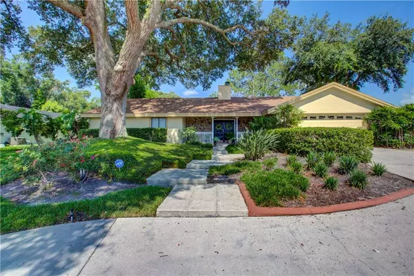 6717 MAYBOLE PL, Temple Terrace, FL 33617