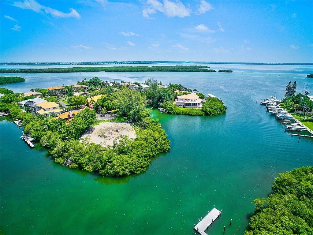 724 HIDEAWAY BAY LN, Longboat Key, FL 34228