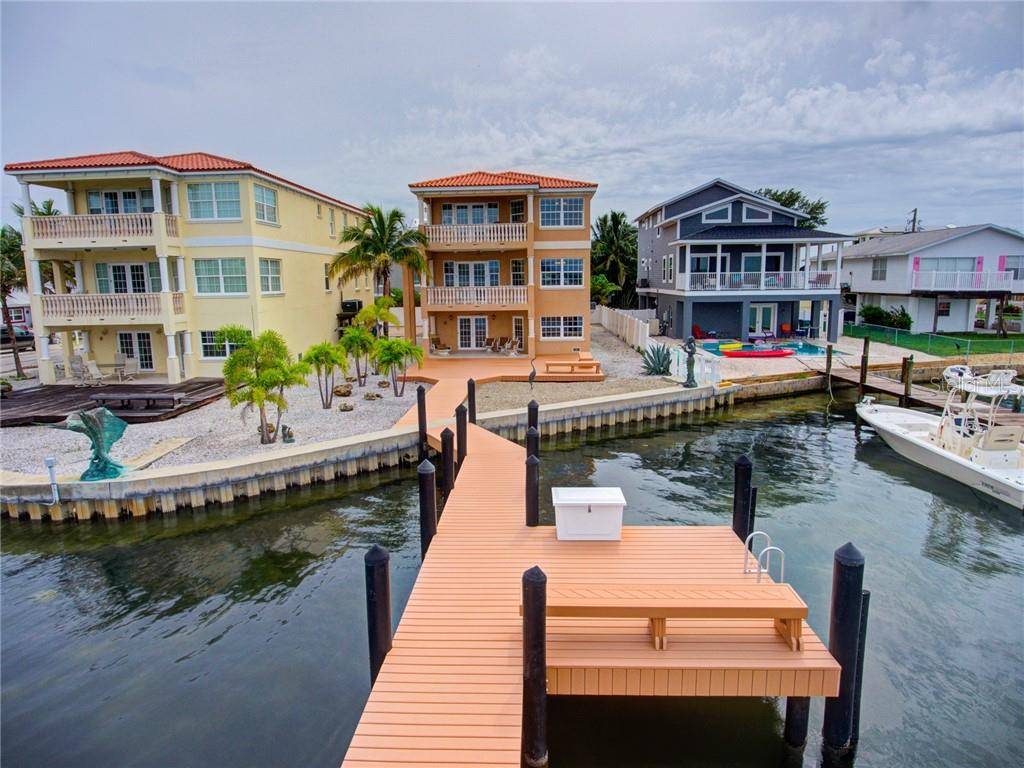 110 7TH ST S, Bradenton Beach, FL 34217