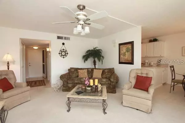 Sarasota, FL 34243,7153 W COUNTRY CLUB DR N #146