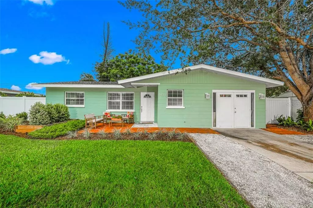 Sarasota, FL 34231,6237 CAMPHOR AVE