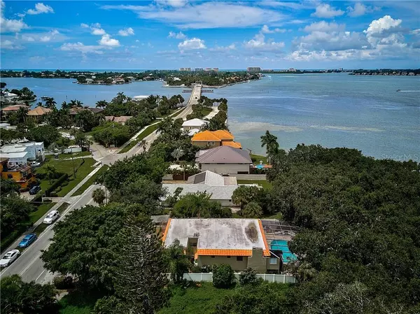 Sarasota, FL 34239,1521 SIESTA DR